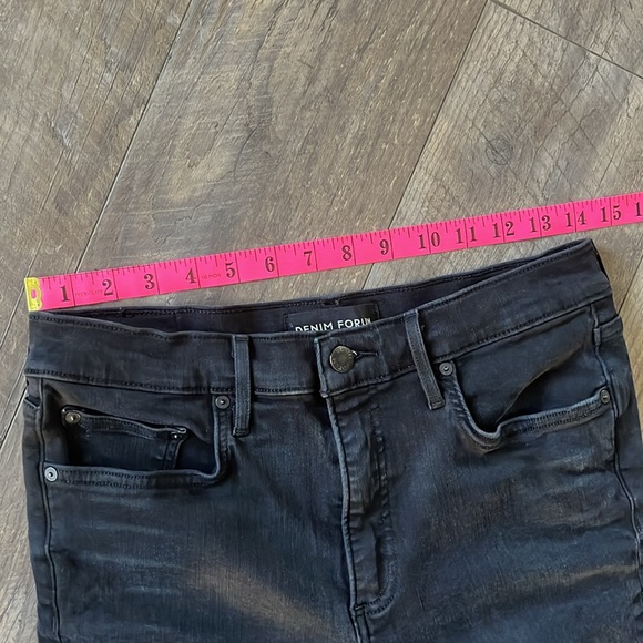 Denim Forum Nico Mid Rise Crop - Picture 8 of 12